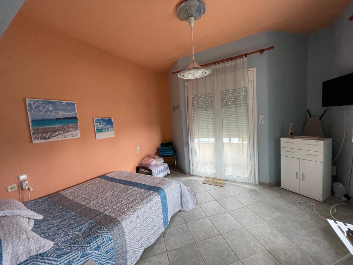 Seaside Apartment With Private Garden Néa Ankhíalos Extérieur photo